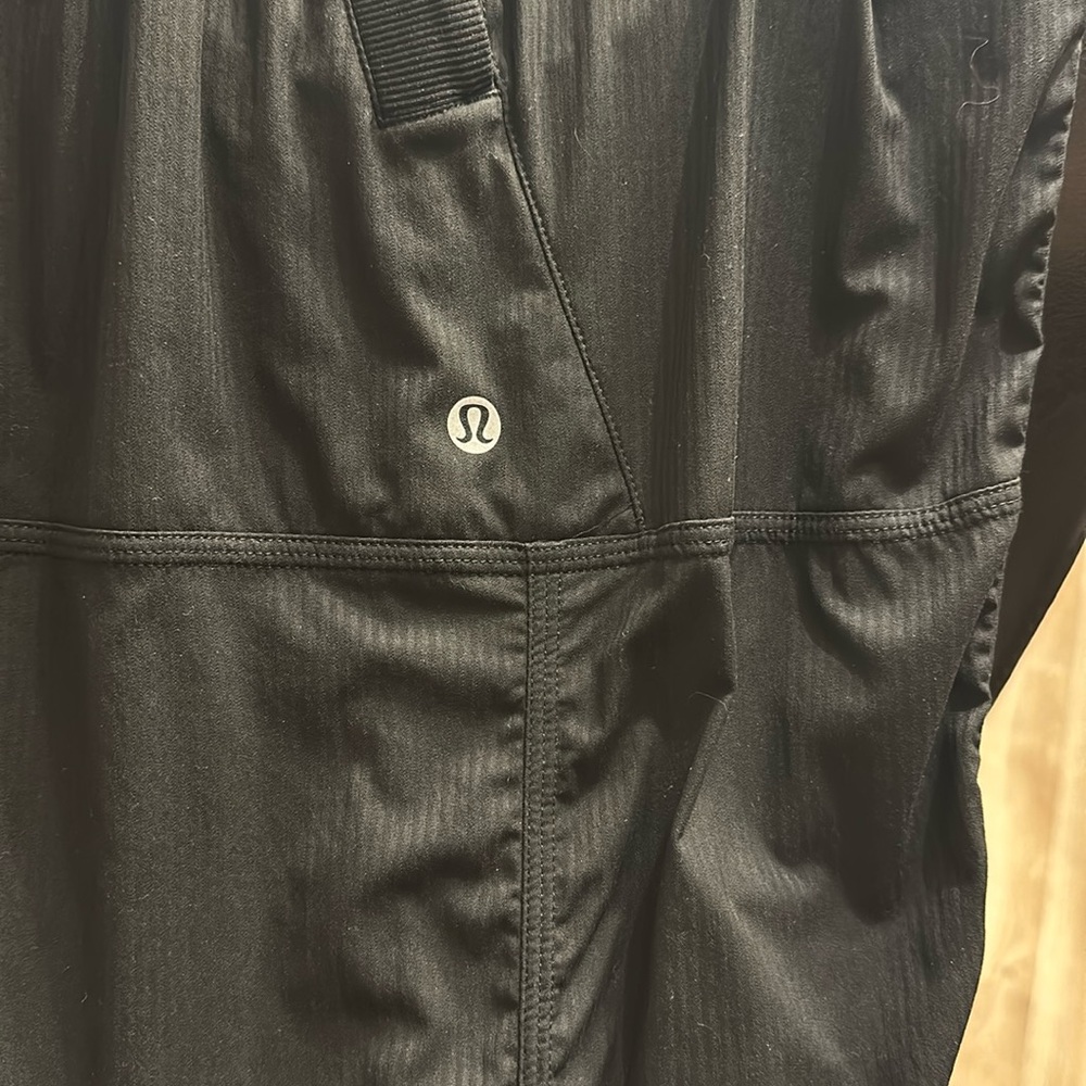 Lululemon pants - Picture 5 of 8
